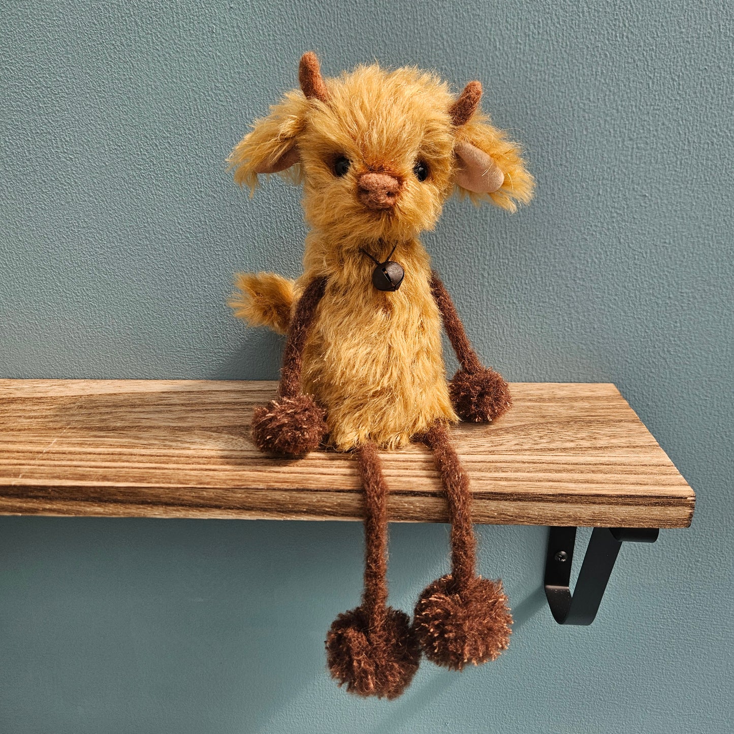 Highland Cow Shelf Sitter #2