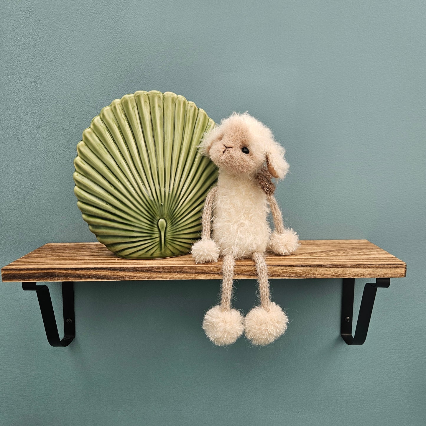 Lamb Shelf Sitter #2