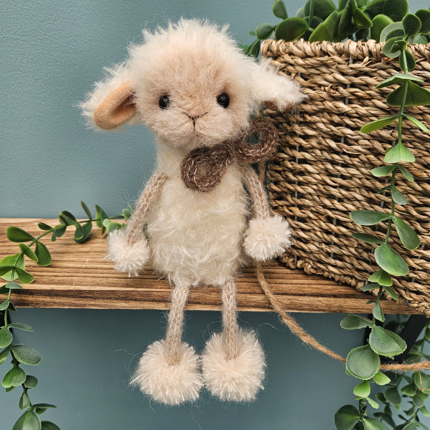 Lamb Shelf Sitter #1