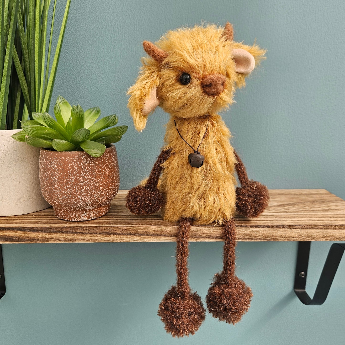 Highland Cow Shelf Sitter #1