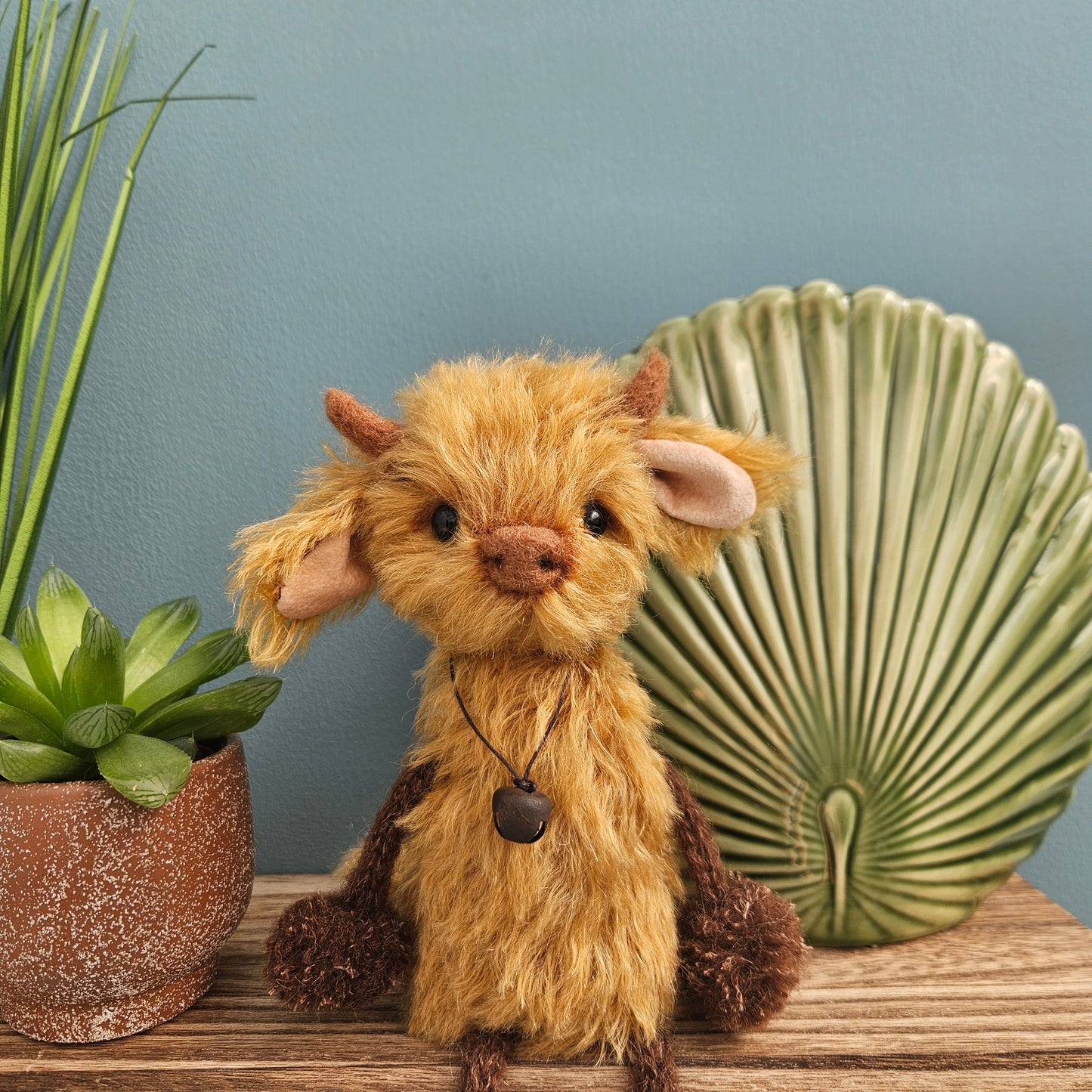 Highland Cow Shelf Sitter #1