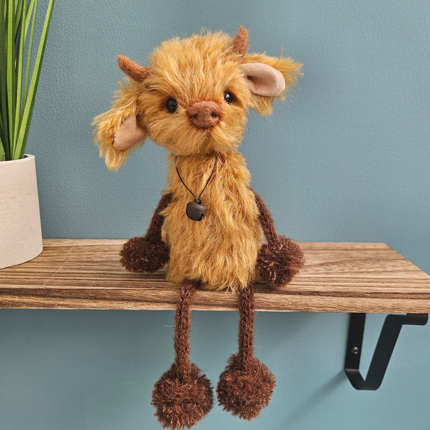 Highland Cow Shelf Sitter #1